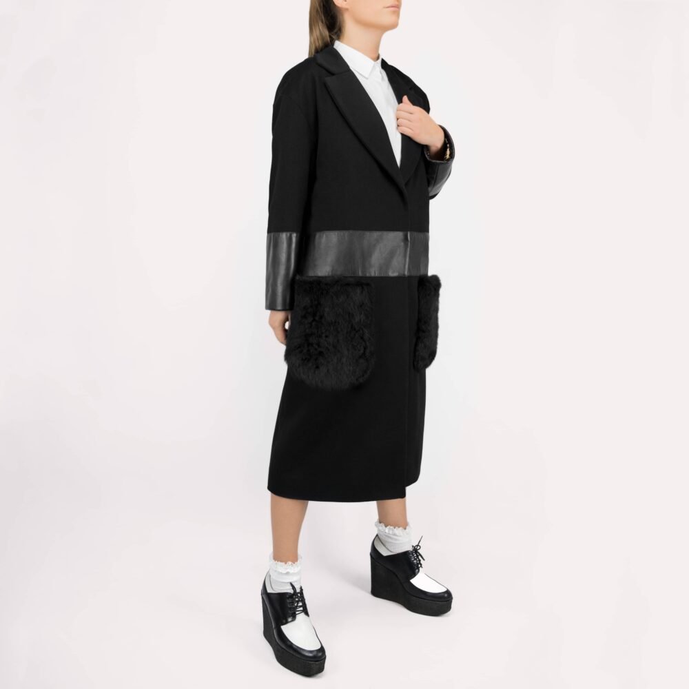 'Desire' Cashmere Oversized Coat - Image 4